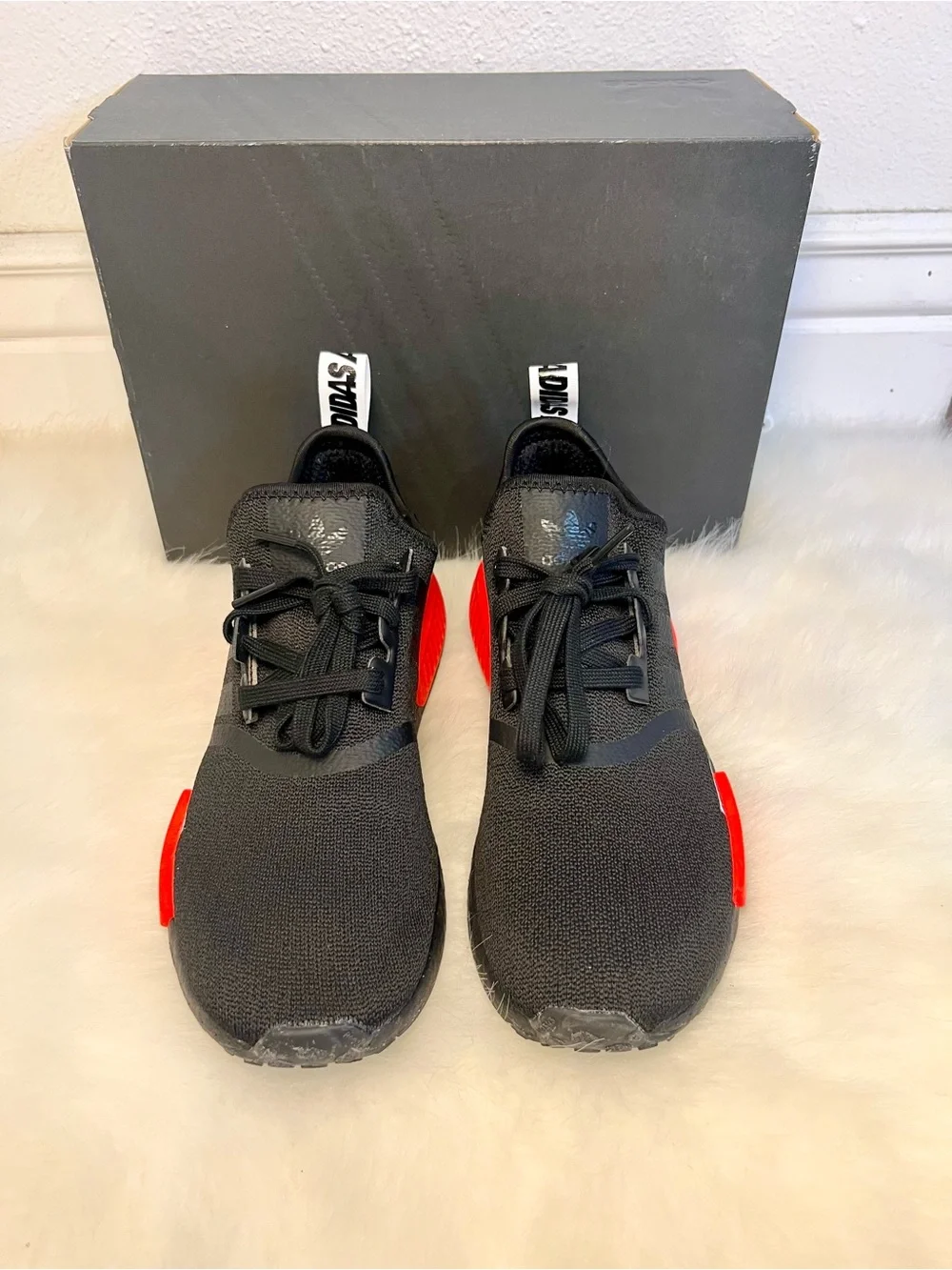 adidas NMD R1 Sneakers